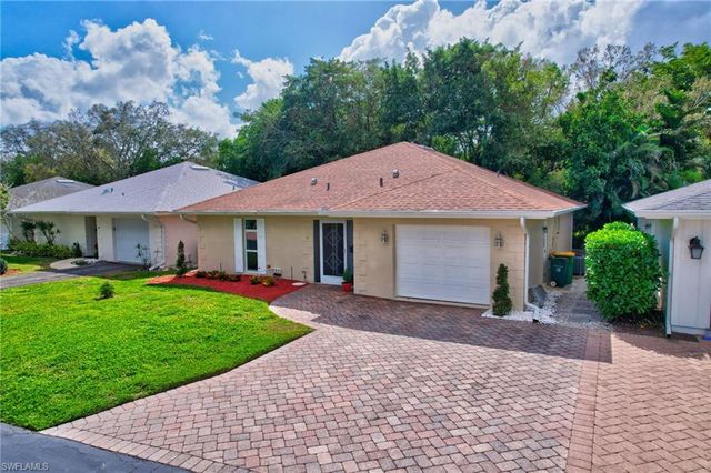 11 Rivard RD # 19, Naples, FL 34112