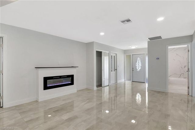 11 Rivard RD # 19, Naples, FL 34112