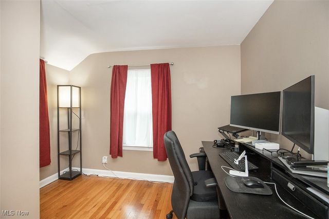 242 Monroe Avenue, Cuyahoga Falls, OH 44221