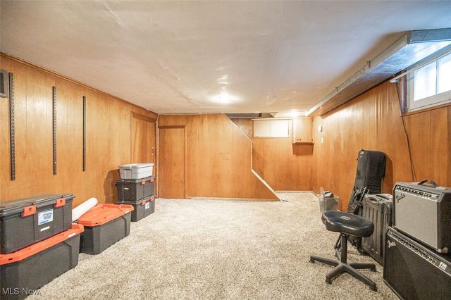 242 Monroe Avenue, Cuyahoga Falls, OH 44221