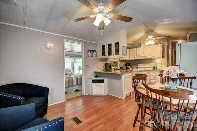 91 Mallard Loop, Waynesville, NC 28785