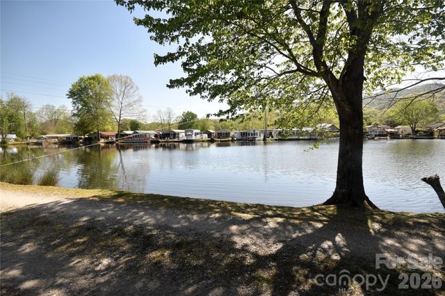 91 Mallard Loop, Waynesville, NC 28785