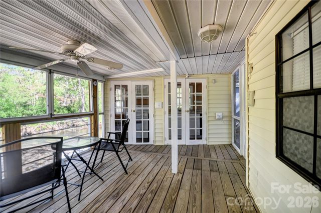 91 Mallard Loop, Waynesville, NC 28785