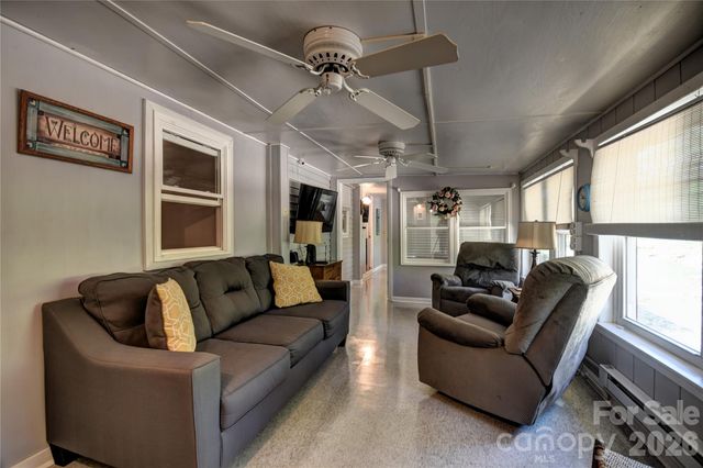 91 Mallard Loop, Waynesville, NC 28785