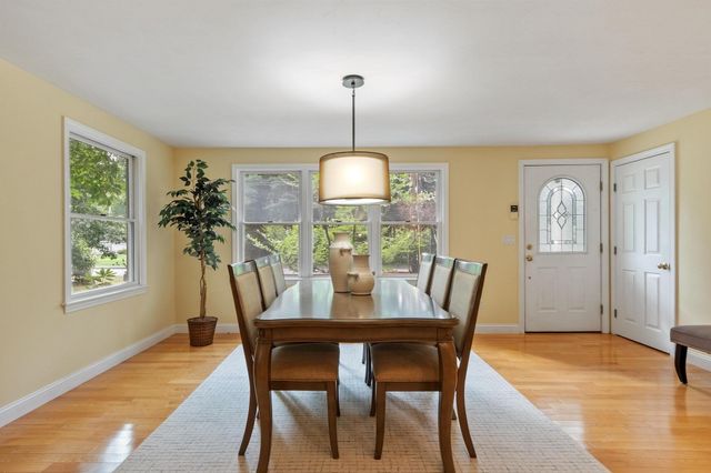 160 Groton Rd, Westford, MA 01886