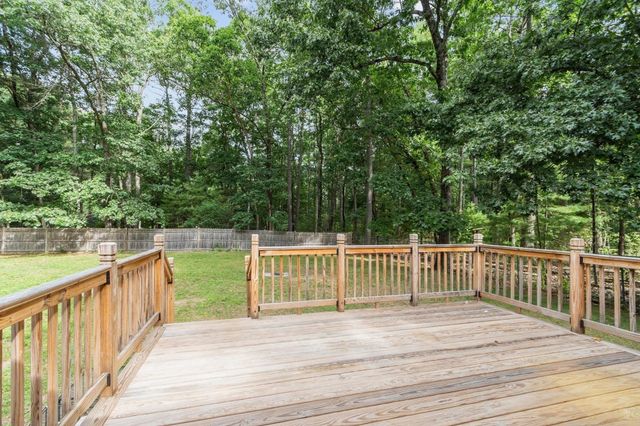 160 Groton Rd, Westford, MA 01886