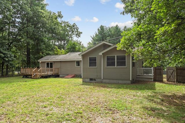 160 Groton Rd, Westford, MA 01886