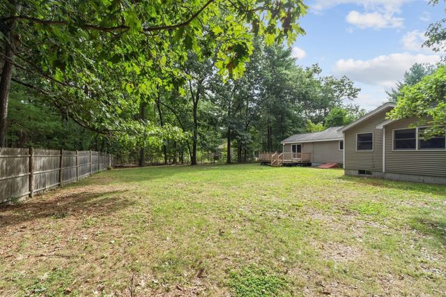 160 Groton Rd, Westford, MA 01886