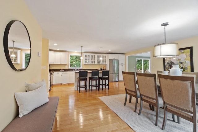 160 Groton Rd, Westford, MA 01886