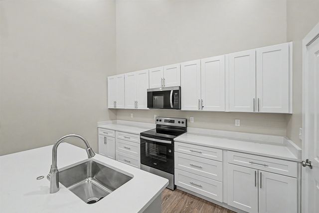 2712 Amelia Ln., Salina, KS 67401