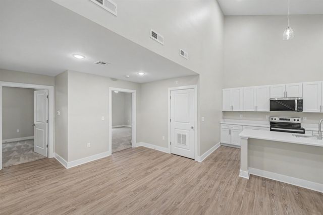 2712 Amelia Ln., Salina, KS 67401
