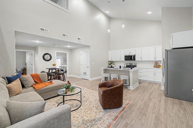 2712 Amelia Ln., Salina, KS 67401