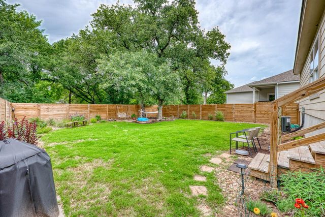 2210 McArthur Ave, Kingsland, TX 78639