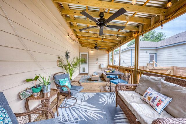 2210 McArthur Ave, Kingsland, TX 78639