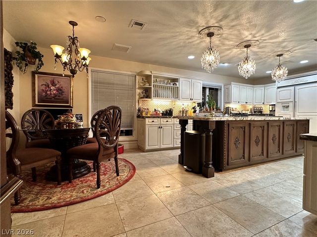 7258 Loma Alta Circle, Las Vegas, NV 89120