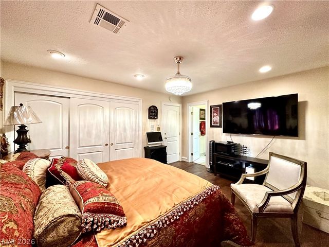 7258 Loma Alta Circle, Las Vegas, NV 89120