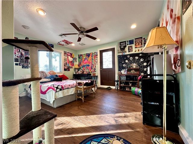 7258 Loma Alta Circle, Las Vegas, NV 89120