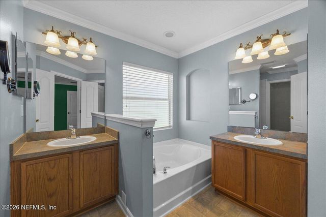 15804 CANOE CREEK Drive, Jacksonville, FL 32218
