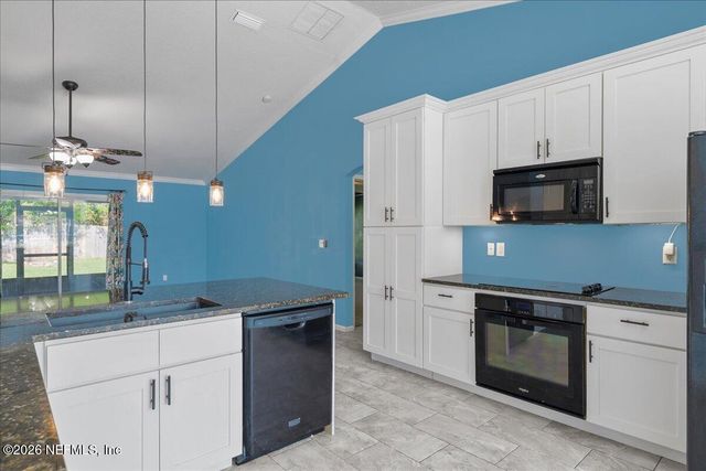15804 CANOE CREEK Drive, Jacksonville, FL 32218
