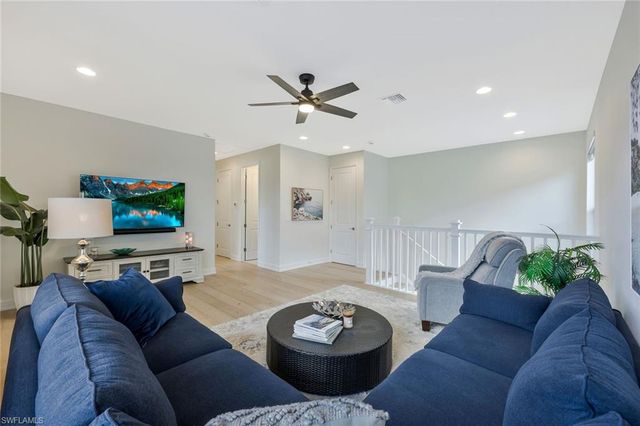 20897 Thistle Leaf LN, Estero, FL 33928