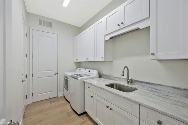 20897 Thistle Leaf LN, Estero, FL 33928