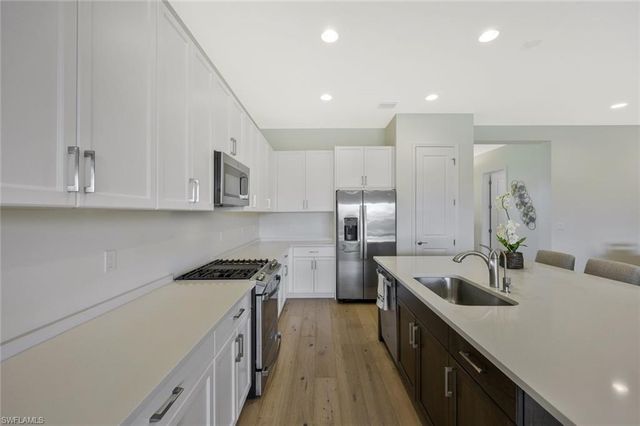 20897 Thistle Leaf LN, Estero, FL 33928