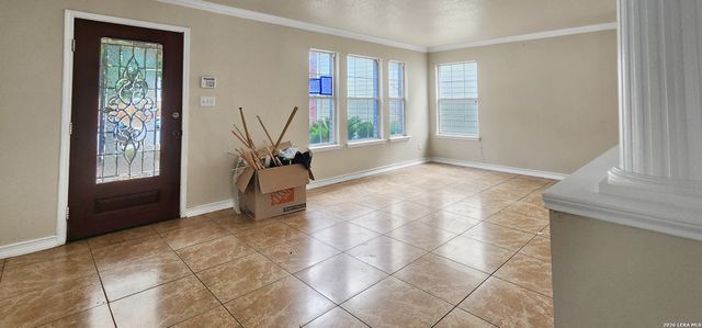 7927 Colonia, San Antonio, TX 78254