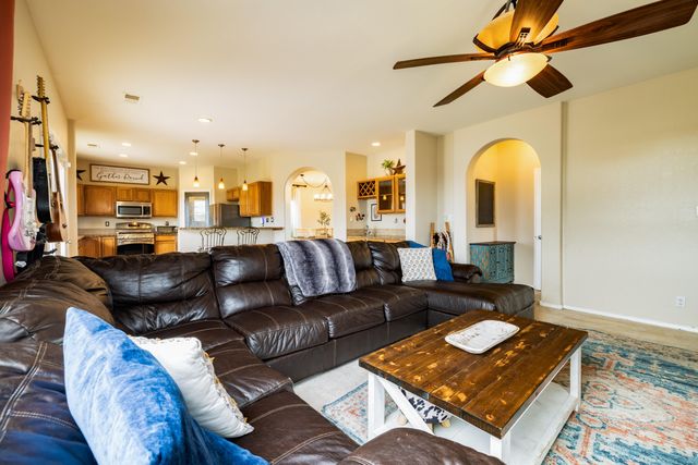 10440 Calle Hermosa Court NW, Albuquerque, NM 87114