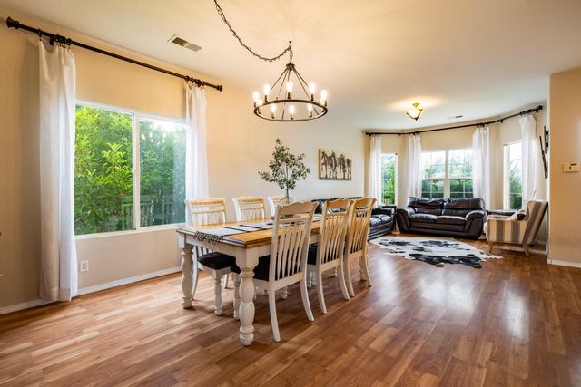 10440 Calle Hermosa Court NW, Albuquerque, NM 87114