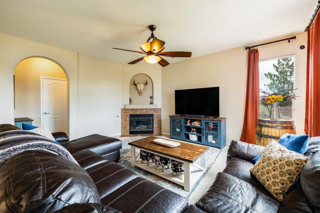 10440 Calle Hermosa Court NW, Albuquerque, NM 87114