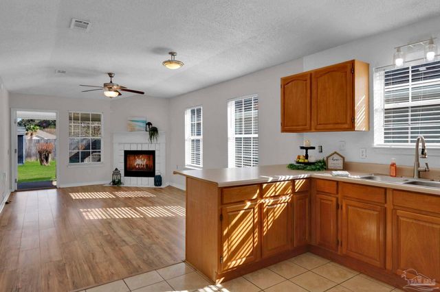 4031 Glenway Dr, Pensacola, FL 32526