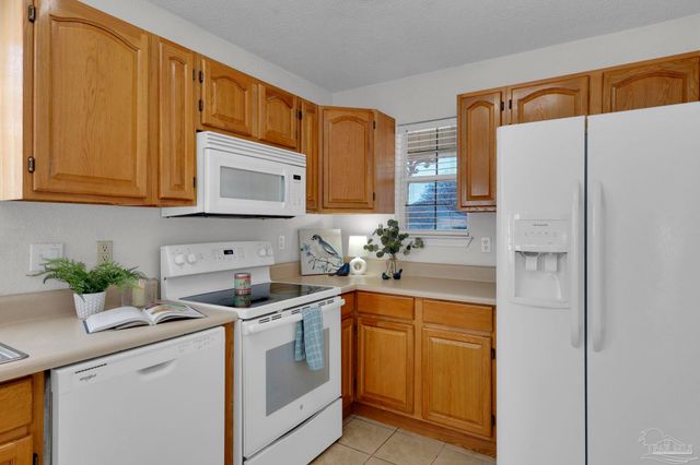 4031 Glenway Dr, Pensacola, FL 32526