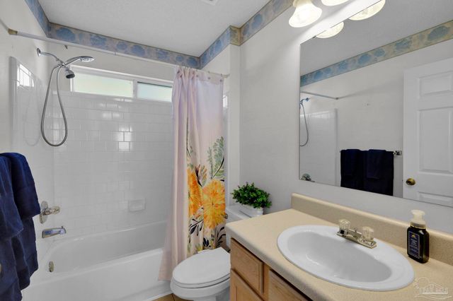 4031 Glenway Dr, Pensacola, FL 32526