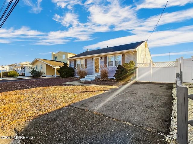 1345 Bay Avenue, Toms River, NJ 08753