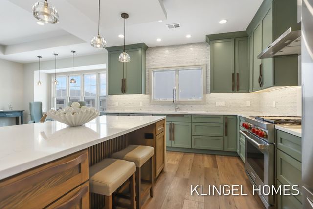 930 W Savidge Street 12, Spring Lake, MI 49456