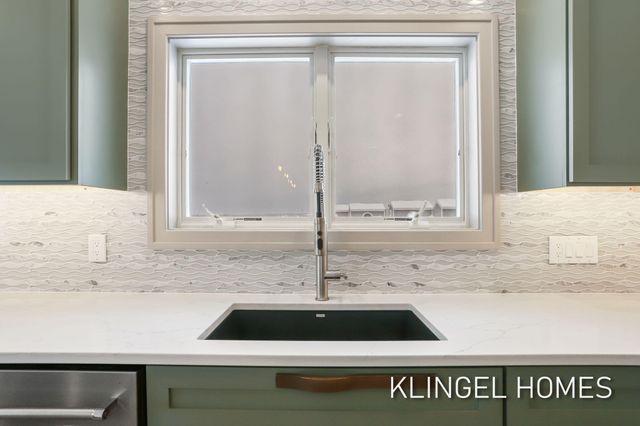 930 W Savidge Street 12, Spring Lake, MI 49456