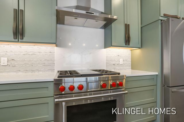 930 W Savidge Street 12, Spring Lake, MI 49456