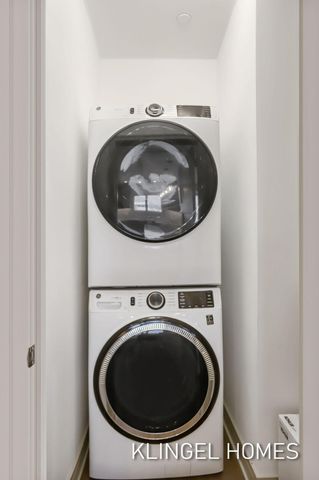 930 W Savidge Street 12, Spring Lake, MI 49456