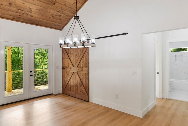 274 Medina Court, Ellijay, GA 30540