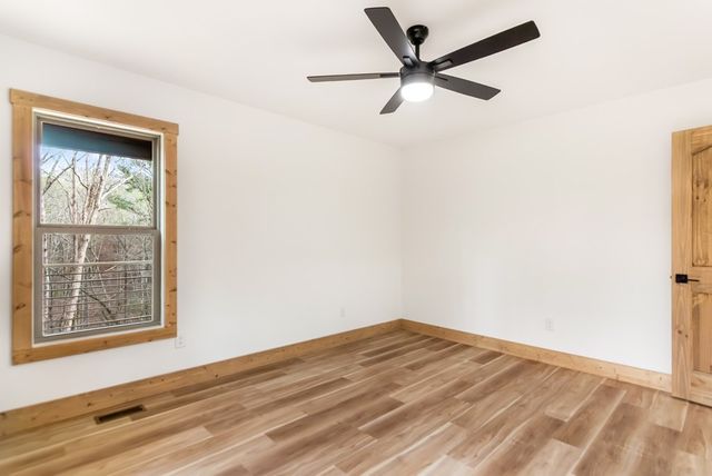 274 Medina Court, Ellijay, GA 30540