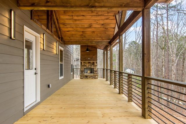274 Medina Court, Ellijay, GA 30540