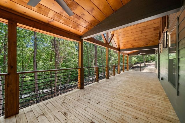 274 Medina Court, Ellijay, GA 30540