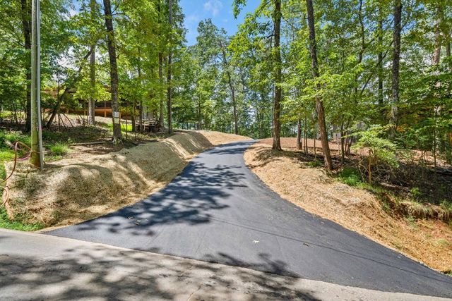 274 Medina Court, Ellijay, GA 30540