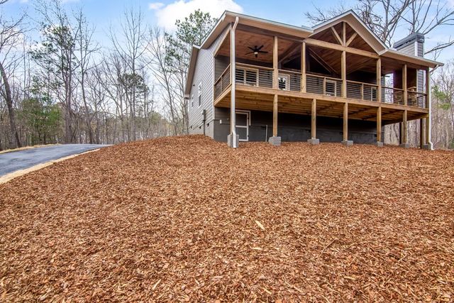 274 Medina Court, Ellijay, GA 30540