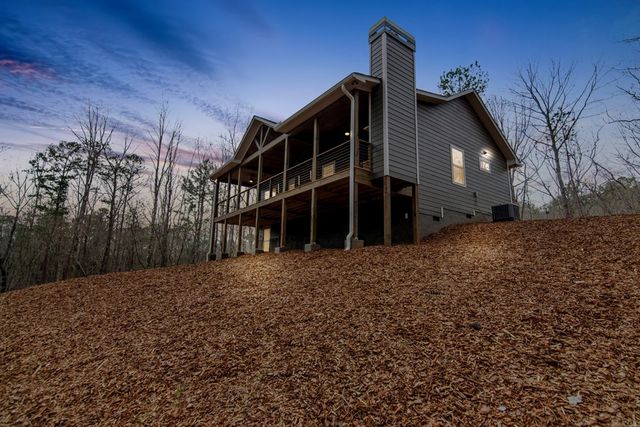 274 Medina Court, Ellijay, GA 30540