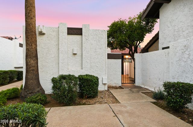 8756 E VIA DE LA LUNA --, Scottsdale, AZ 85258
