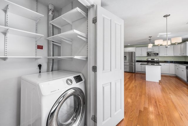 29 Saw Mill Ln, Rockland, MA 02370