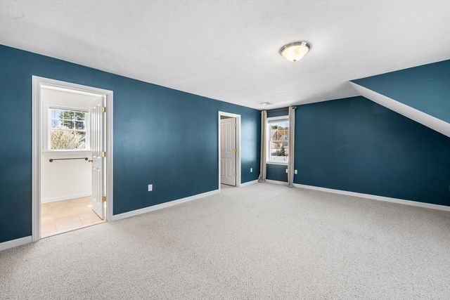 29 Saw Mill Ln, Rockland, MA 02370