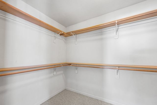 29 Saw Mill Ln, Rockland, MA 02370