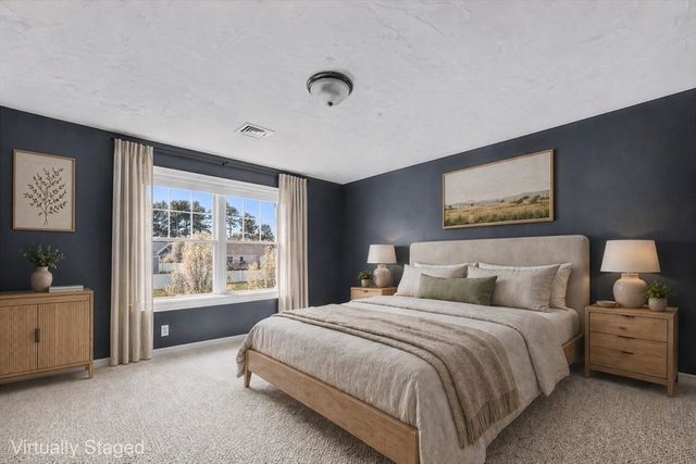 29 Saw Mill Ln, Rockland, MA 02370